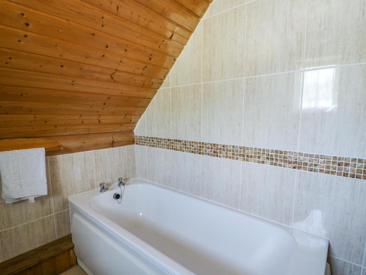 The Loft Apartment Llangunllo Екстериор снимка